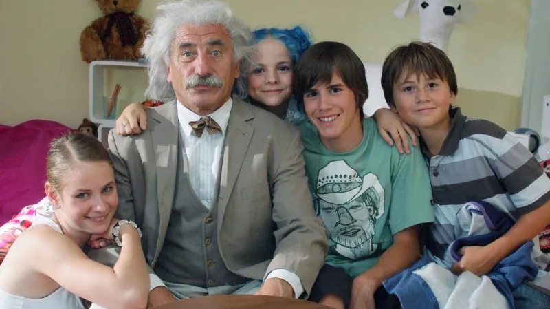 Špačkovi v síti času