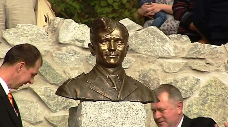 Busta Jozefa Gabčíka v Rajeckých Teplicích