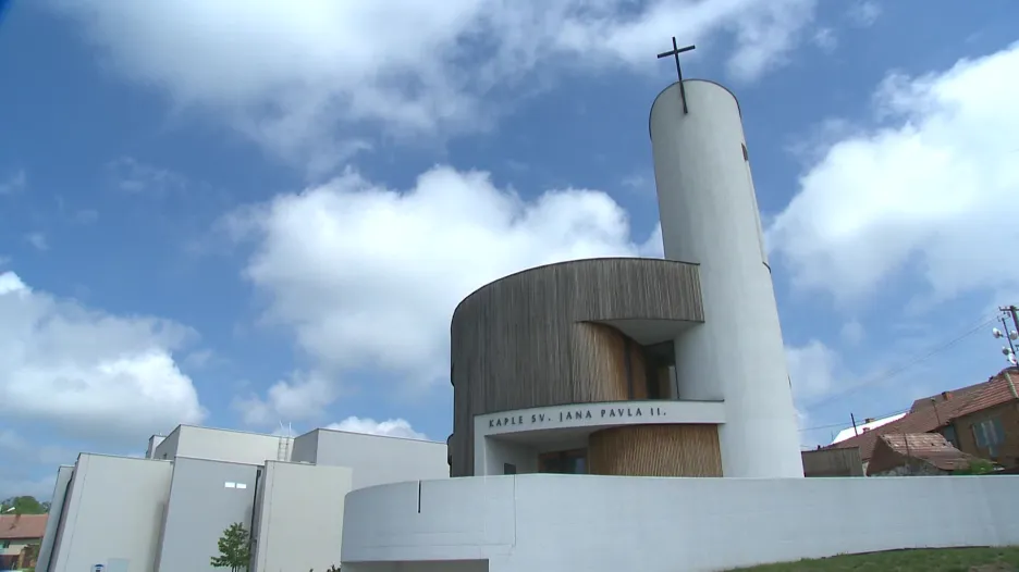 V Bukovanech vznikne nová náves naproti kapli Jana Pavla II.