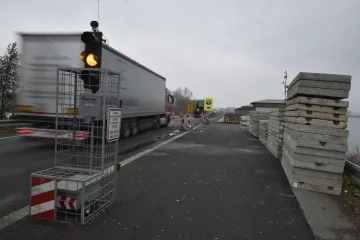 Z Horních Počernic na D10 se bude jezdit kyvadlově. Ve středu začne omezení i na Jižní spojce