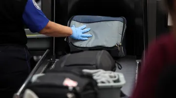 Bezpečnostní kontrola na letišti