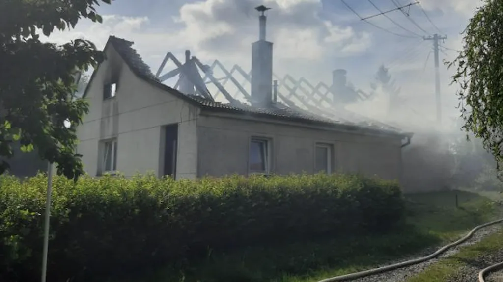 Dům v Otinovsi po výbuchu