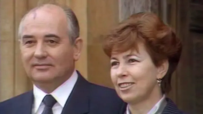 Michail Gorbačov s manželkou Raisou