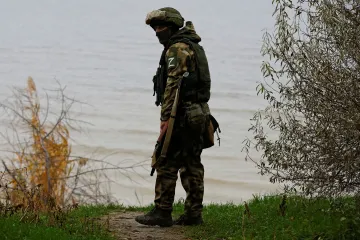 Kyjev vyšetřuje záznam údajné brutální vraždy ukrajinského zajatce ruským vojákem. I podle Kremlu je video „strašné“