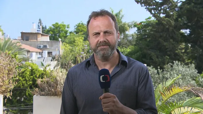 Studio 6: Zpravodaj ČT David Borek o útoku USA na Írán