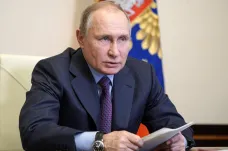 Vztahy Ruska s EU jsou na historickém dně, řekl Putinovi Michel