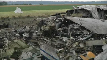 Ukrajinské letadlo sestřelené separatisty v Luhansku
