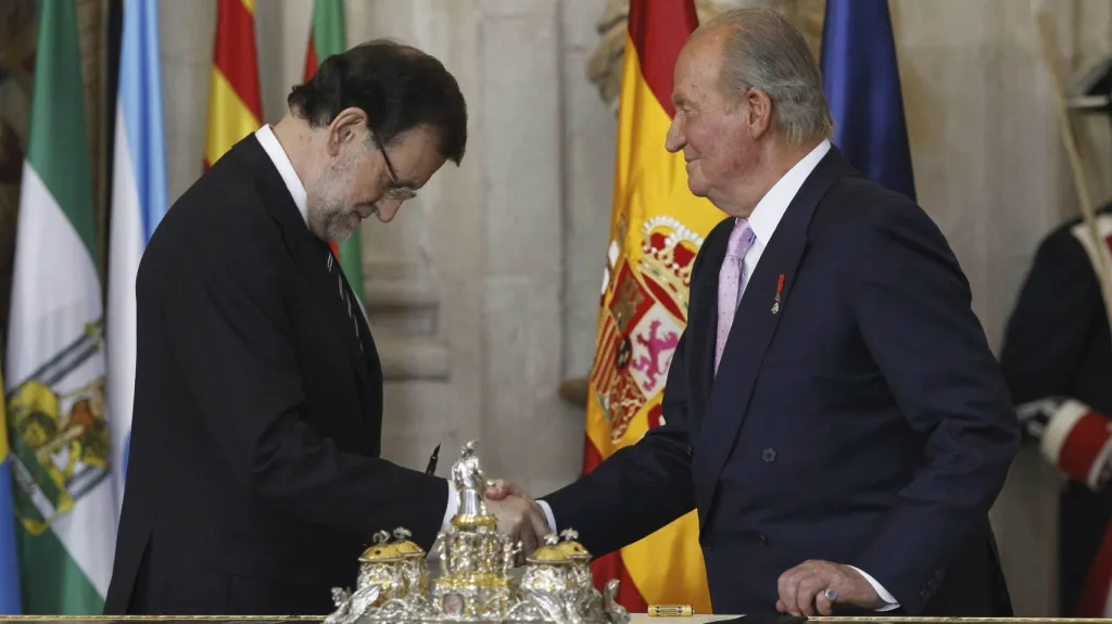 Juan Carlos oficiálně opustil španělský trůn