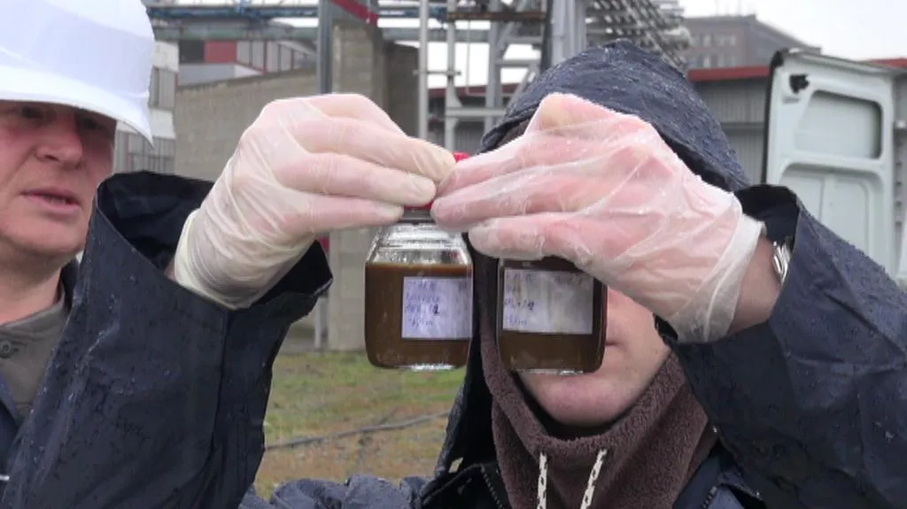 Kontrola vzorků ve Spolchemii