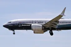 Letadla Boeing 737 MAX by letos mohla obnovit provoz, uvedl šéf letecké agentury