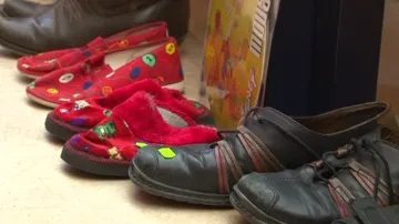 Na blešáku se nabízeli i použité dětské boty
