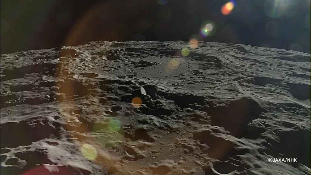 Měsíc objektivem sondy Kaguja