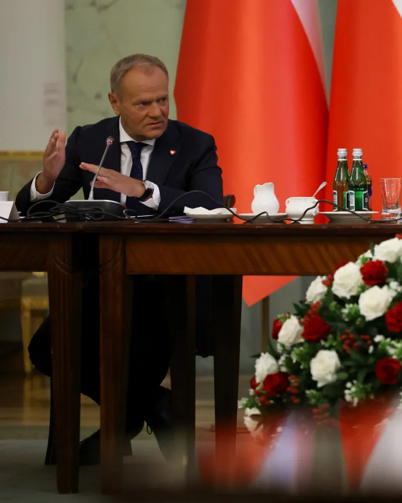 Budeme čerpat unijní půjčku na zbrojení jinak, řekl Tusk po vetu prezidenta