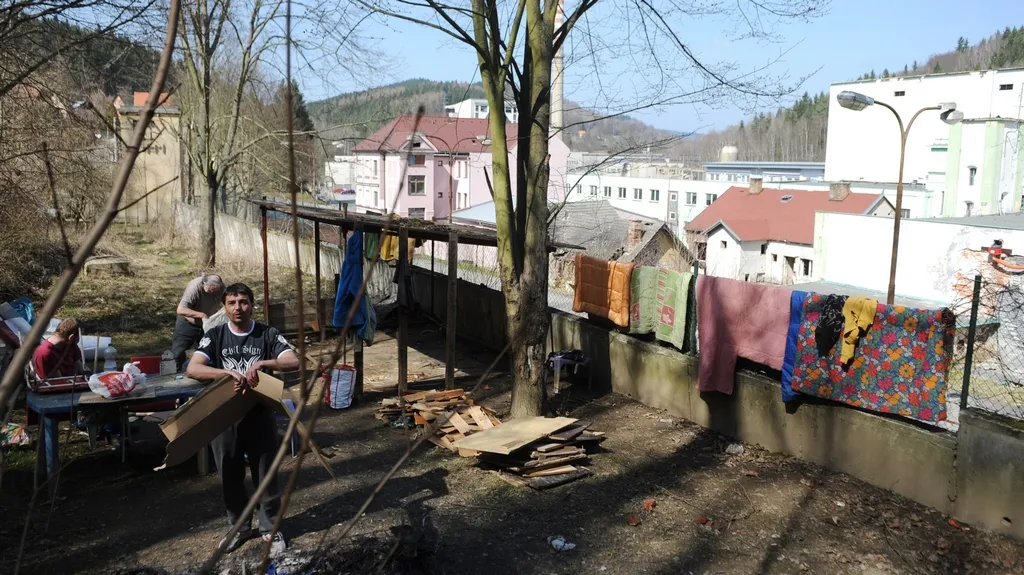 Život kolem papírny Větřní na Českokrumlovsku