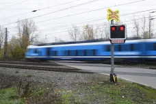 Z Olomouce do Vsetína s hodinovým zpožděním. Opravy kolejí u Přerova skončí až v polovině prosince