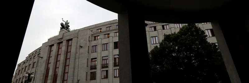 Zaměstnanec ČNB stíhaný za krádež milionů je ve vazbě