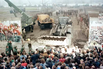 Viselo to ve vzduchu měsíce, změna musela přijít, komentuje pád Berlínské zdi historik Svoboda