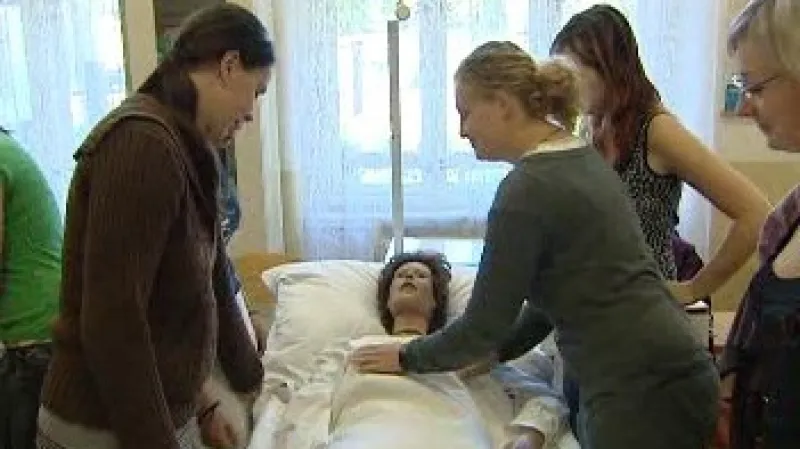 Virtuální nemocnici mají na pomoc k výuce studenti Vyšší odborné a Střední zdravotnické školy Trutnov.