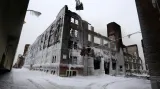 Mráz proměnil spáleniště v Chicagu v ledový palác
