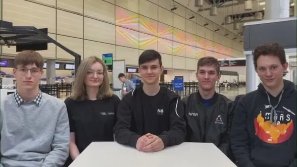 Středoškoláci z Česka vymysleli, jak dálkově opravit družice, a uspěli v soutěži NASA