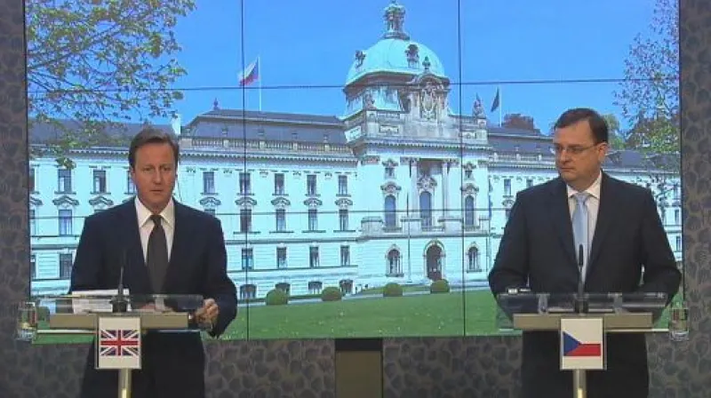 Brífink Davida Camerona a Petra Nečase