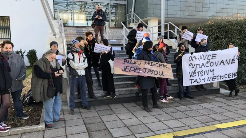 V Brně protestují proti novému ombudsmanovi