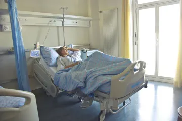 Za 24 hodin doma. Ministerstvo chce rozšířit jednodenní péči