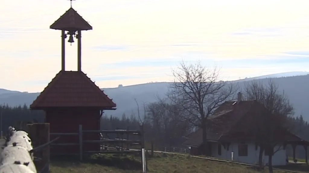 V obci zůstal soubor původních domů