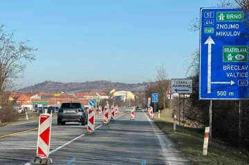 Silničáři začali v Mikulově opravovat most na hlavním tahu do Rakouska