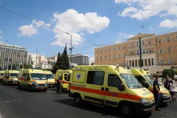 Sanitka v Řecku k mrtvé Češce dorazila dle záchranářů rychleji, než psal tisk
