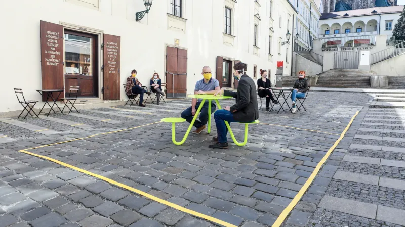 Prototyp stolků od iniciativy Gastro žije!