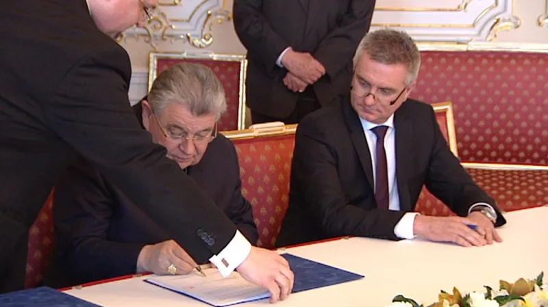 Události ČT: Církev získala tři budovy na Pražském hradě