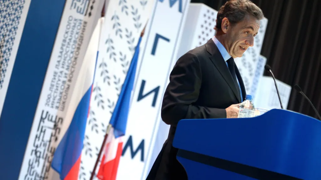 Nicolas Sarkozy během přednášky pro moskevské studenty