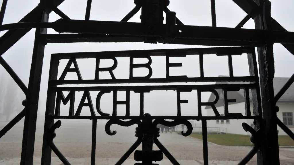 Vstup do koncertračního tábora v Dachau