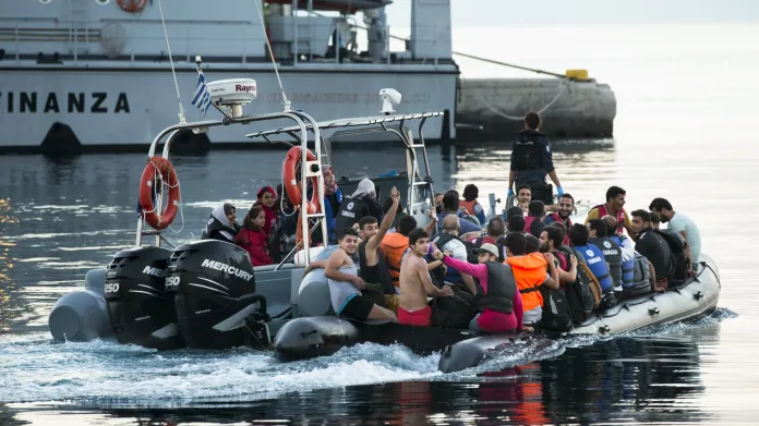 Loď s migranty u ostrova Kos