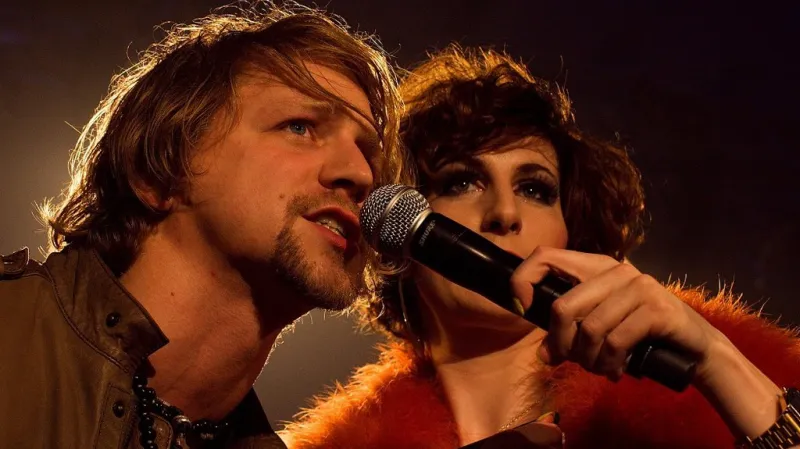 Žebřík / Tomáš Klus a Klára Vytisková