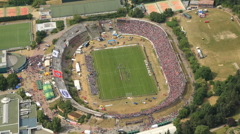 Na Švancarův zápas se přišlo podívat 35 tisíc lidí