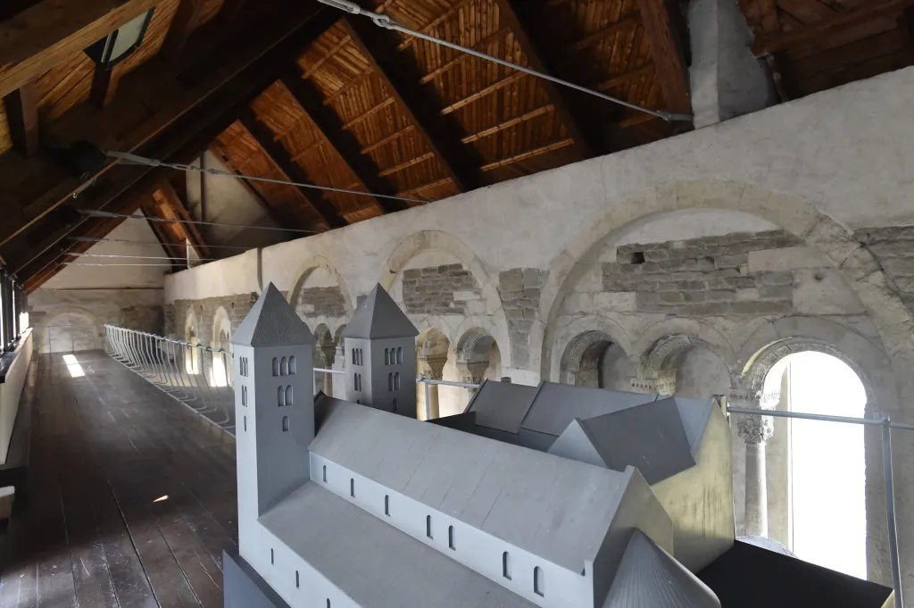 Stavbu dokončil olomoucký biskup Jindřich Zdík, který je pokládán za syna kronikáře Kosmy. V sousedství kostela si nechal postavit reprezentační palác. Palác byl poté několikrát přestavován
