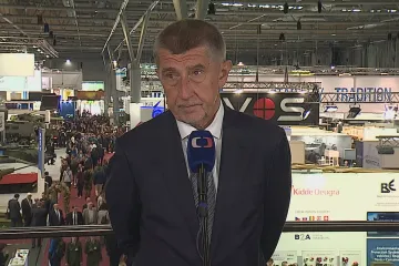 Babiš lituje přerušené tradice českého zbrojařství. Řekl to na veletrhu vojenské techniky IDET