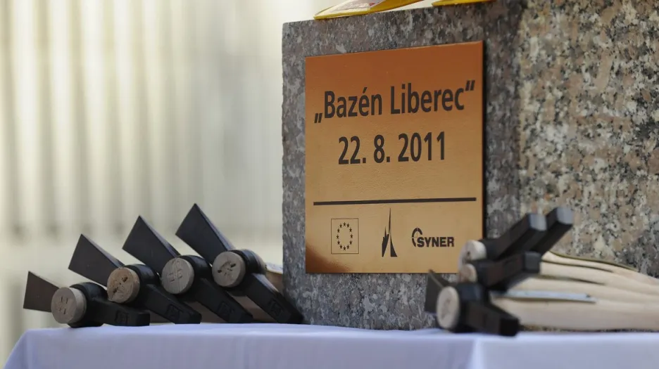 Základní kámen dostavby libereckého bazénu