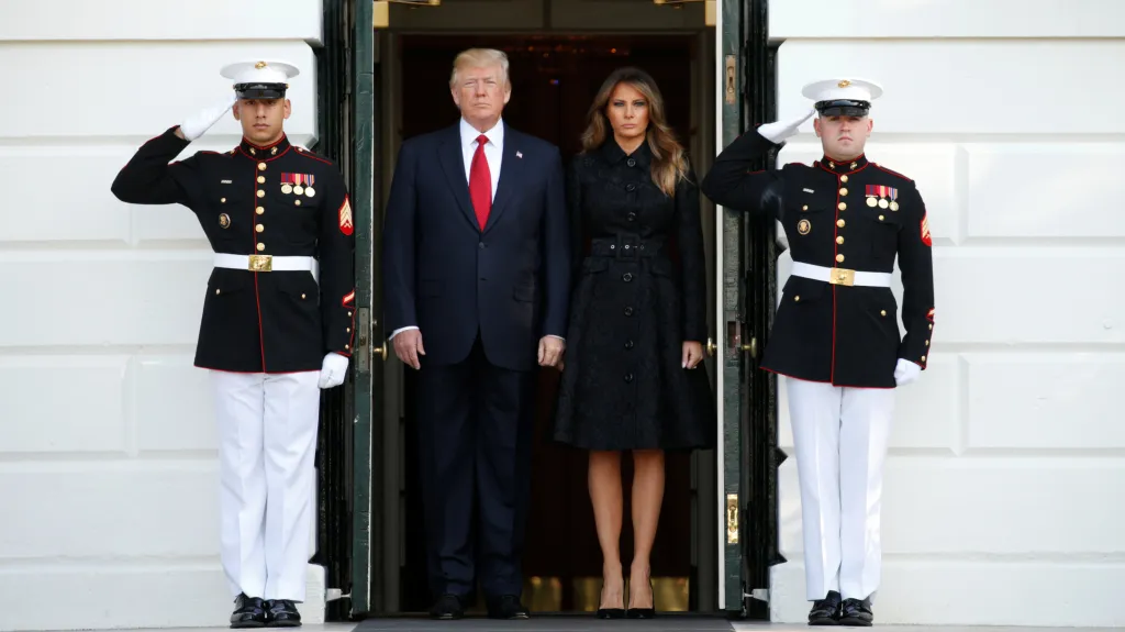 Minuta ticha před Bílým domem