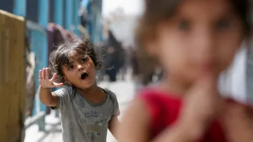 Palestinské děti v Chán Júnisu