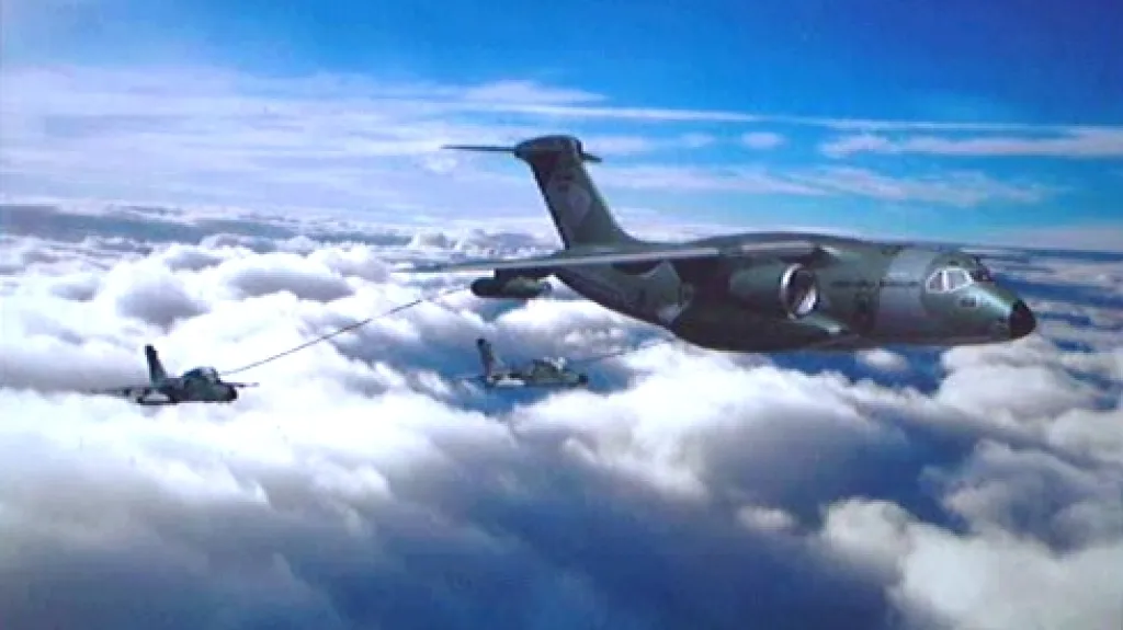 Prototyp letounu KC 390