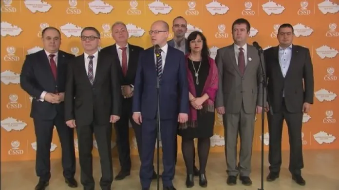 Nové předsednictvo ČSSD Zdroj: ČT24