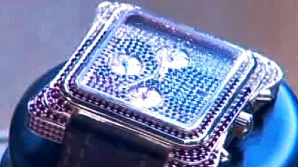 Luxusní hodinky na moskevském milionářském veletrhu