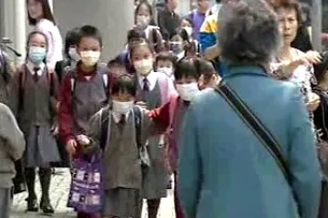 Strach ze smrtícího viru se šíří i olympijským Pekingem