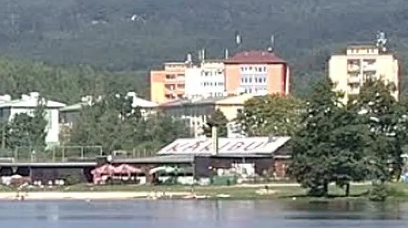 Pohled na Novou Roli od místního koupaliště