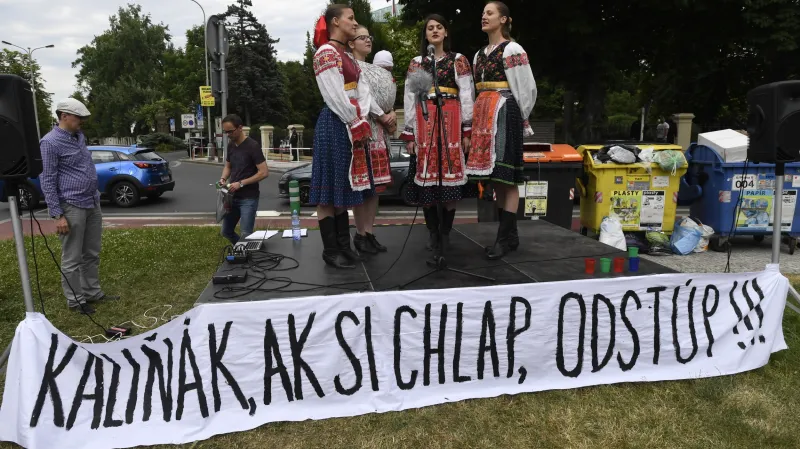 Slováci žádají odchod ministra vnitra