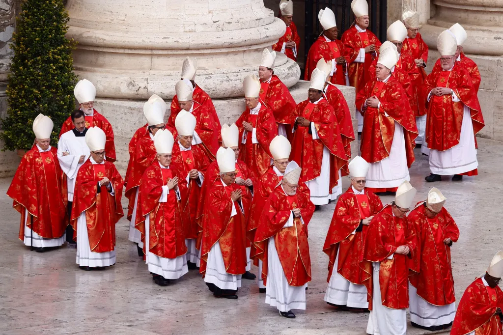 Pohřeb emeritního papeže Benedikta XVI. ve Vatikánu