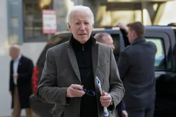 Pokud nepošleme Ukrajině pomoc, přijde o další území, obává se Biden